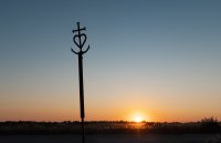 Croix de Camargue coucher du soleil